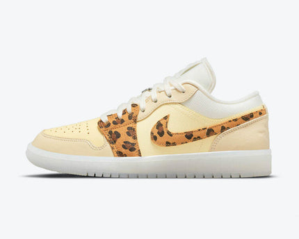 Men's Air Jordan 1 Low 'SNKRS Day' Shoes