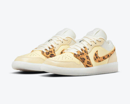 Men's Air Jordan 1 Low 'SNKRS Day' Shoes