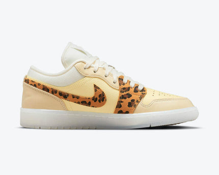 Men's Air Jordan 1 Low 'SNKRS Day' Shoes