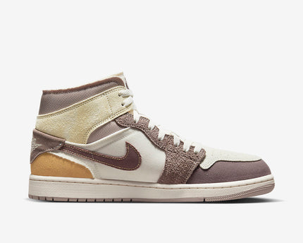 Men's Air Jordan 1 Mid 'Inside Out' Shoes