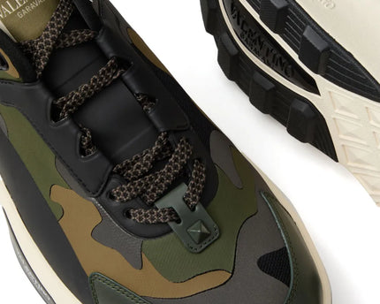 Men's Valentino Garavani Baskets True Act Khaki Multicolor Sneakers