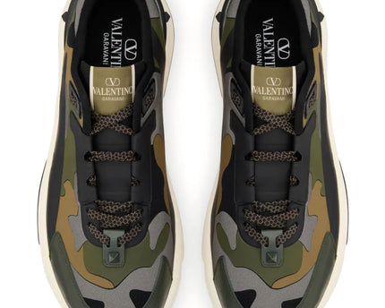 Men's Valentino Garavani Baskets True Act Khaki Multicolor Sneakers