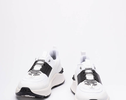 Men's Valentino Garavani Baskets True Act White Sneakers