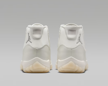Men's Nike Air Jordan 11 Pearl Shoes