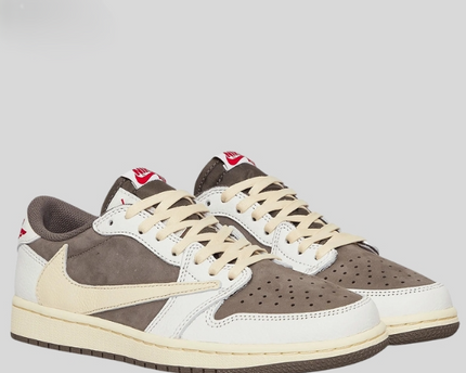 Men's Travis Scott x Air Jordan 1 Retro Low ‘ Reverse Mocha' Shoes