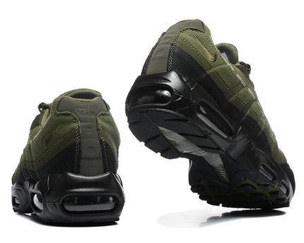 Men's Undefeated x Nike Air Max 95 'Medium Olive' Shoes