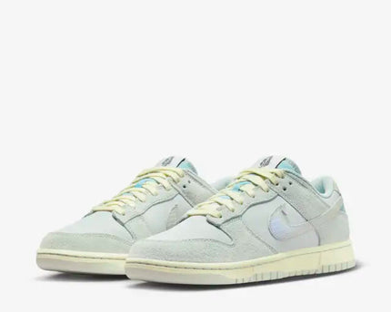 Men's Dunk Low SE Light Silver and Ocean Bliss Shoes