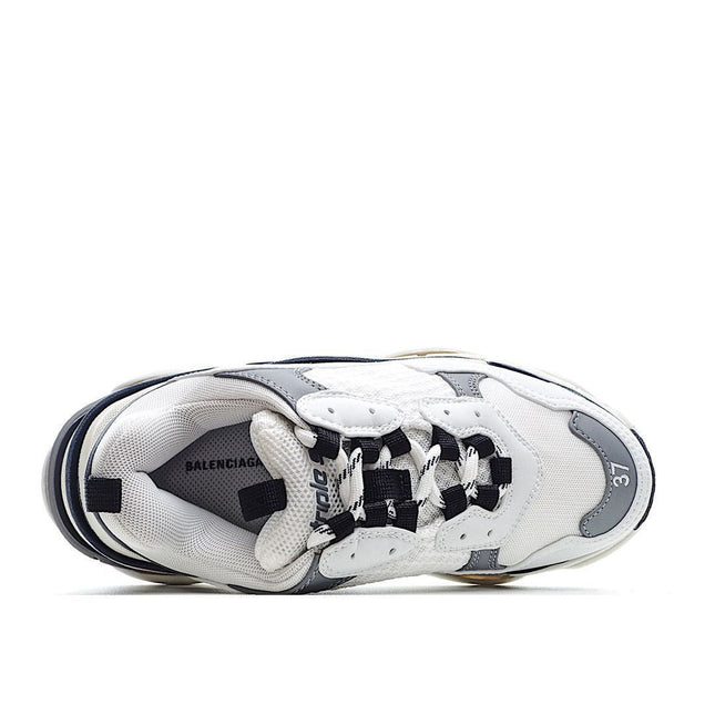 Men's Balenciaga Triple S Sneaker Shoes V18