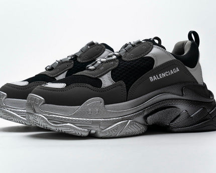 Men's Balenciaga Triple S Sneaker Shoes V37
