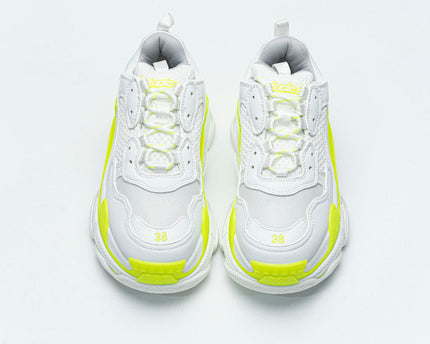 Men's Balenciaga Triple S Sneaker Shoes V33