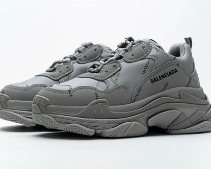 Men's Balenciaga Triple S Sneaker Shoes V30