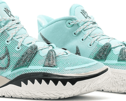 Men's Kyrie 7 Copa Shoes