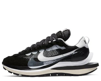 Men's Nike Vaporwaffle Sacai Black White Shoes