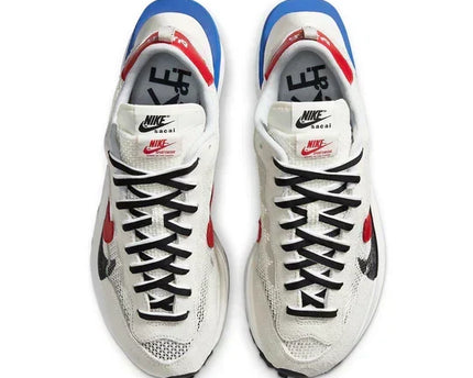 Men's Nike Vaporwaffle Sacai Sail Shoes