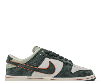Men's Nike SB Dunk Low x Otomo Katsuhir Steamboy Boy OST Shoes