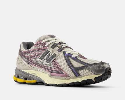 Men's New Balance 1906R 'Licorice' Shoes
